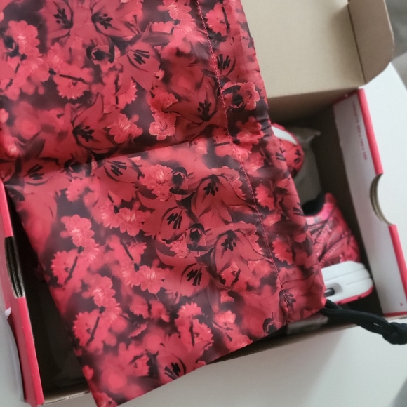 Nike Air Max 1 ULTRA LOTC QS SHANGHAI CITY PACK Red sz 6 FLORAL [747105-600] - Picture 4 of 9